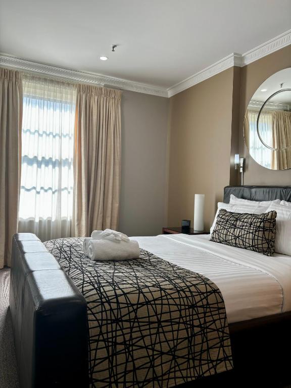 Clarendon Hotel - Resim 9