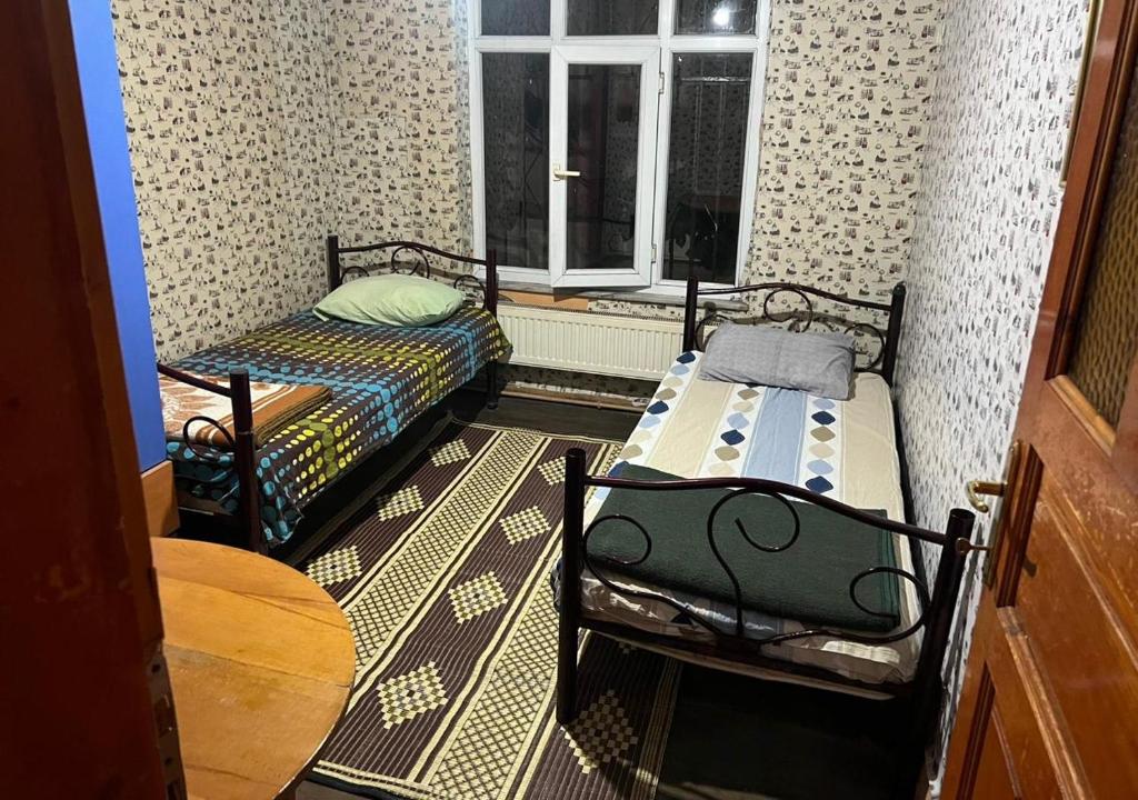Postel nebo postele na pokoji v ubytování Men's Hostel in Fatih, Istanbul