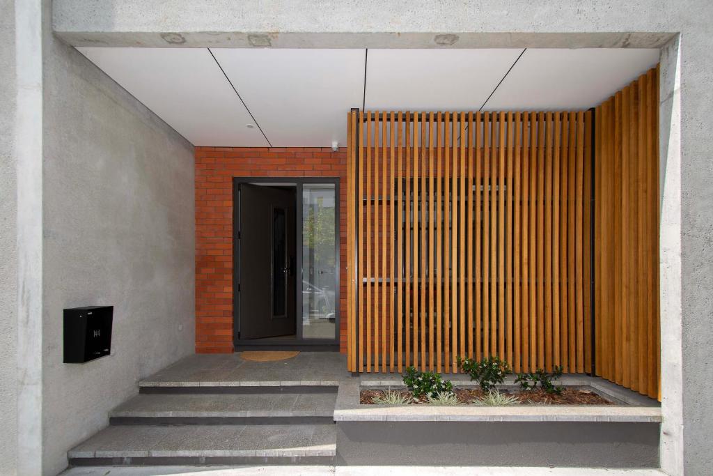 Central City - 4 Bedroom Brand New- 2 mins from New Stadium - Resim 9