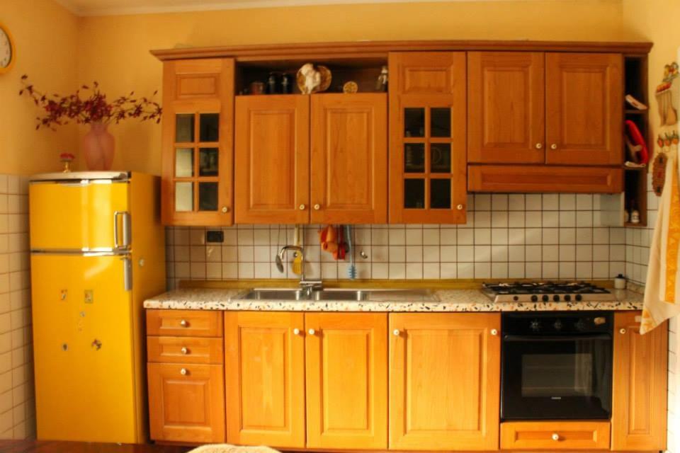 A kitchen or kitchenette at Casa Radiosa