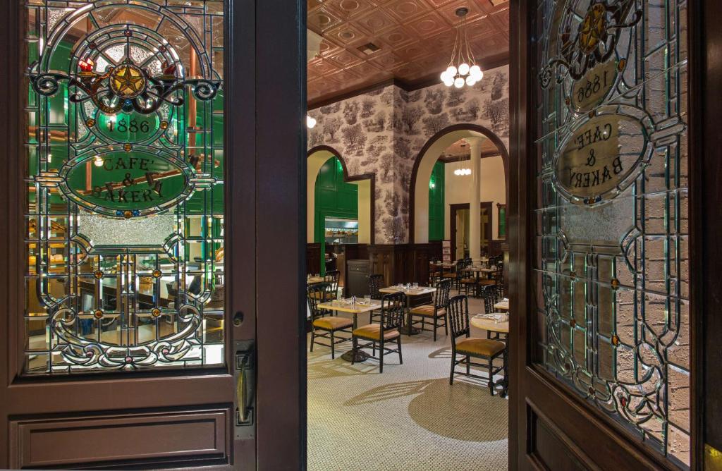 Restaurace v ubytování The Driskill