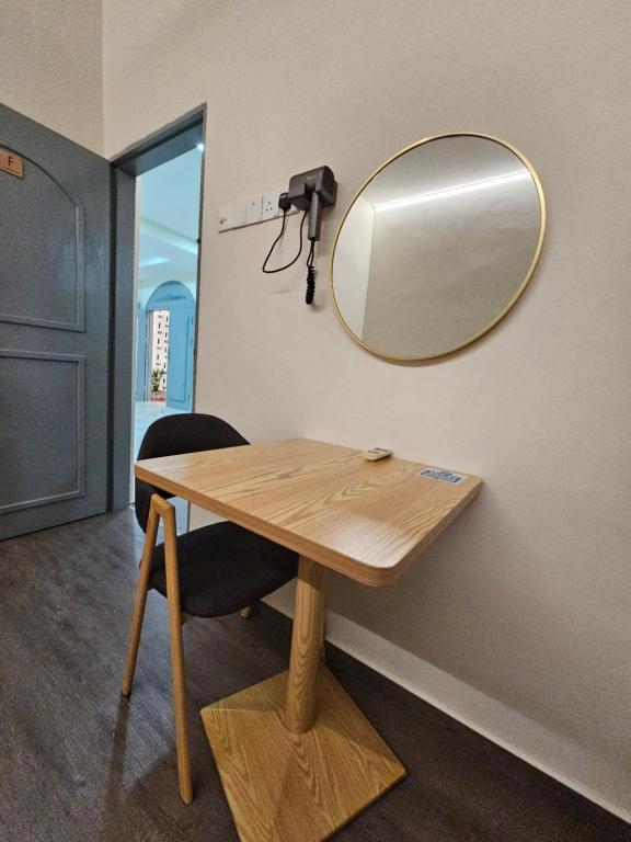 WARNI 45 Whole Or Room - Small Twin Room