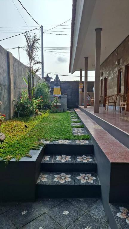 Fotografie z fotogalerie ubytování Raditya Homestay v destinaci Mambat