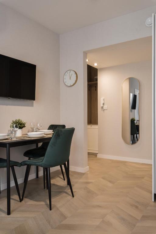 Metropolis Apartments - 4