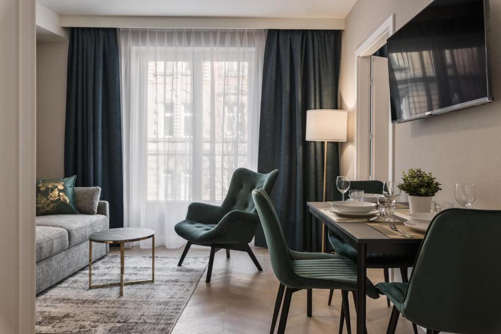 Metropolis Apartments - 1