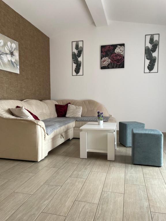 Część wypoczynkowa w obiekcie Apartmani Krišto 2 Zadar