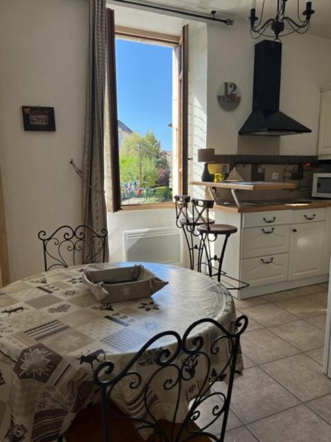 Photo de la galerie de l'établissement ANNECY COQUET MEUBLE t2 -2 VELOS, PROX LAC-VEILLE VILLE- GARE, à Annecy