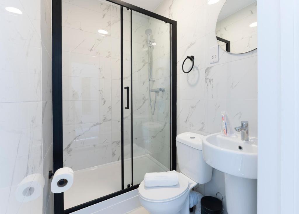 MARINA HOTEL London - Resim 31