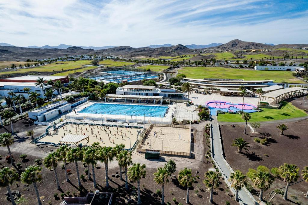 The swimming pool at or close to Playitas Villas - Sports Resort