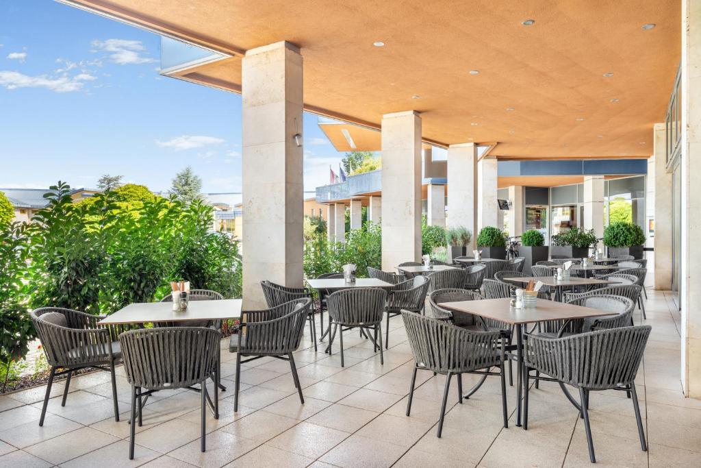 Restaurace v ubytování Park Inn by Radisson Sarvar Resort & Spa - All Inclusive