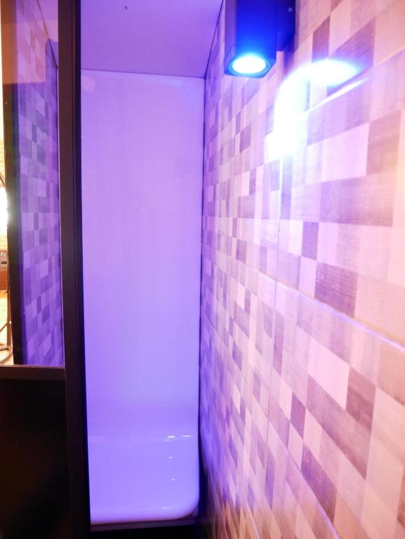 Zdjęcie z galerii obiektu HOTEL DU BERRY - Loveroom avec Sauna, Hammam, Jacuzzi privatifs w mieście Reuilly