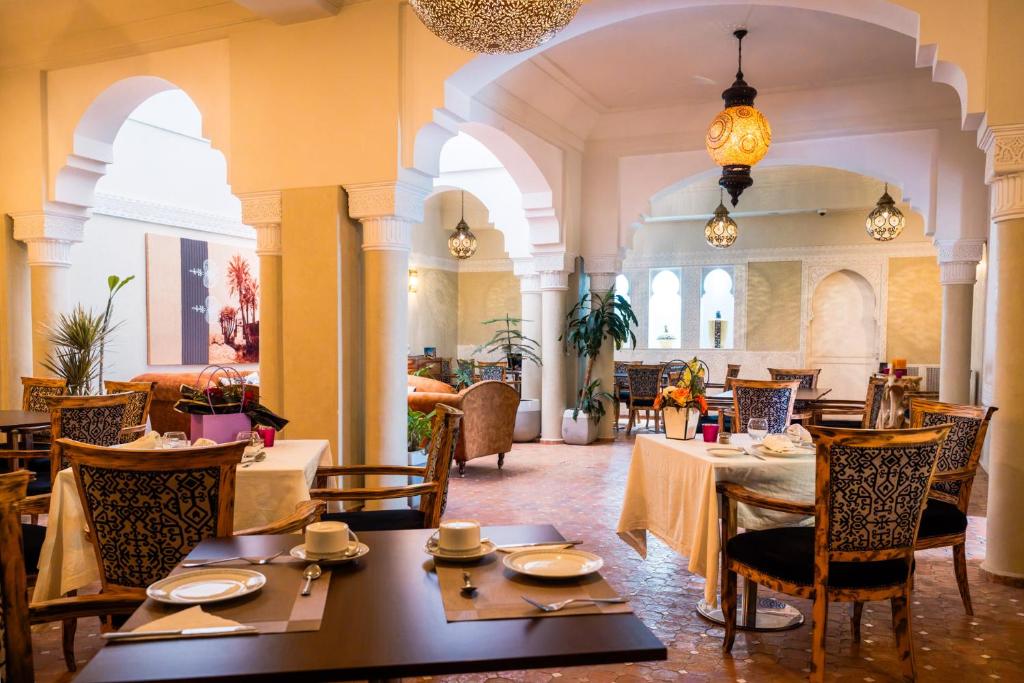 Restaurace v ubytování Ysalis Riad Restaurant & Spa