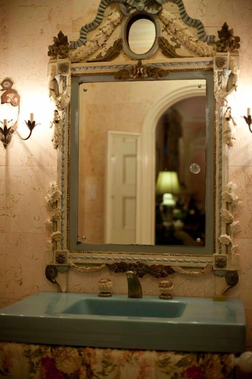 Graycliff Hotel photo