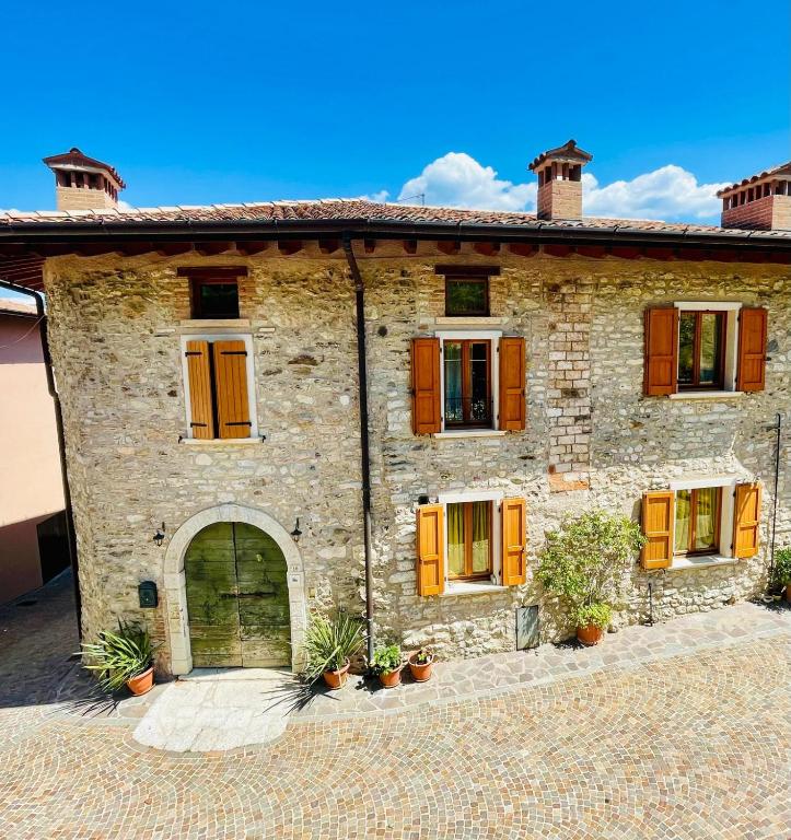 ANTICO BORGO PRABIÙ Appartement Hegos