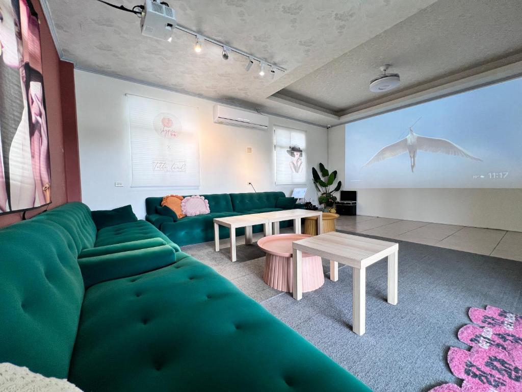 Area soggiorno di SKYPIEA Villa 空島五館-萬國 宜蘭包棟民宿l電動麻將l烤肉BBQl聚會