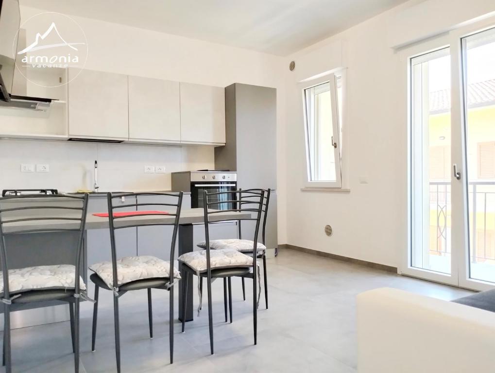 Dapur atau dapur kecil di Appartamento Verde Acqua RC13