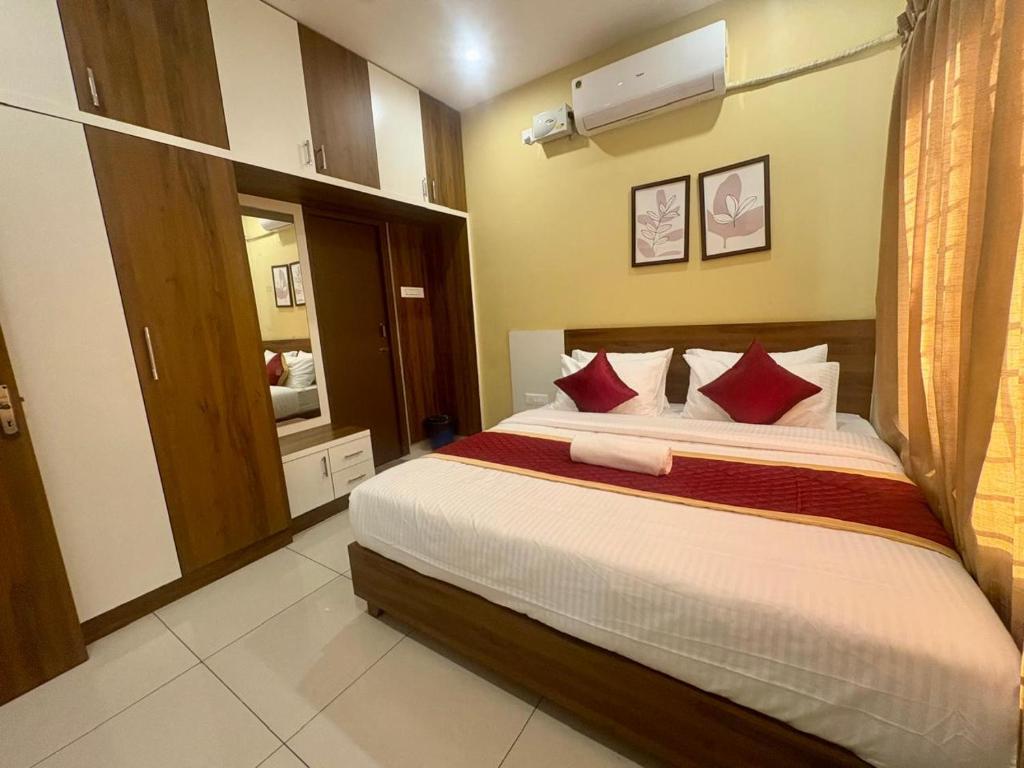 Postel nebo postele na pokoji v ubytování KK SERVICE APARTMENTS