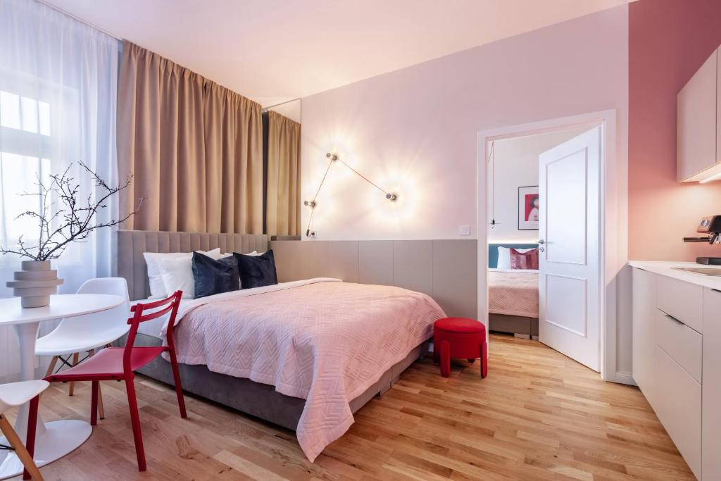 TurnKey I Wenceslas Square Premium Apartments - 4
