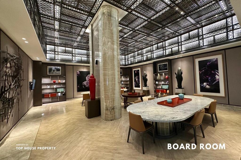 1066 Property With Penthouse For Sale in Singapore - Luxury Apartment Penthouse With Private Lobby