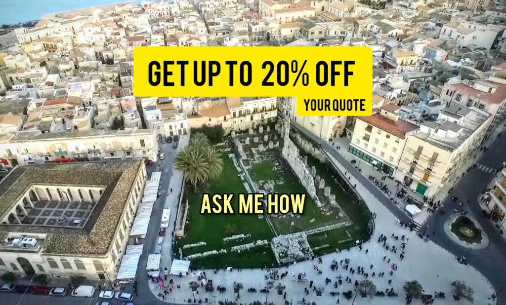 uma visão geral da cidade com o texto chegar até fora em Apollonion HH above Apollo's temple Ortygia em Siracusa