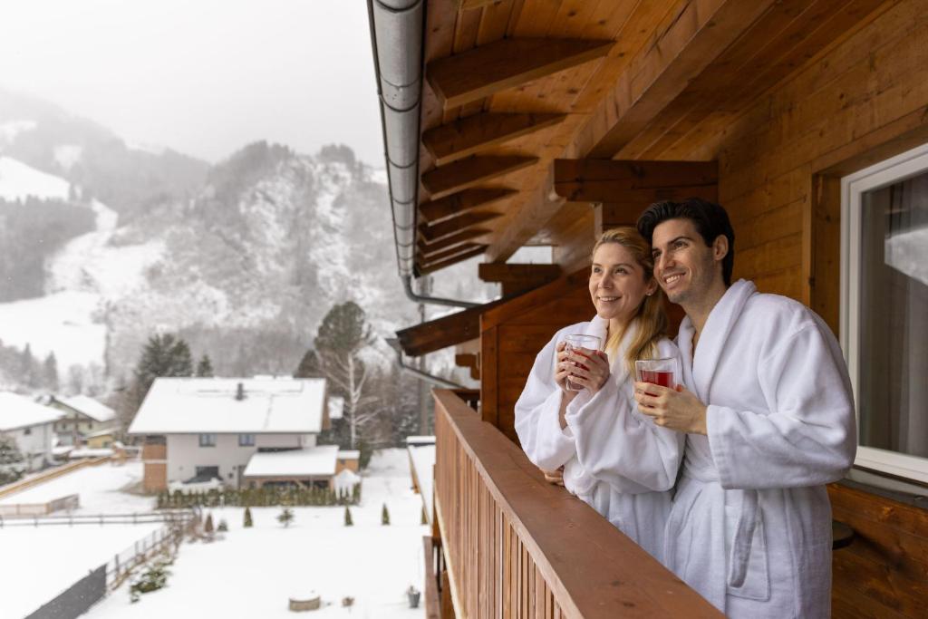 Nespecifikovaný výhled na hory nebo výhled na hory při pohledu z hotelu