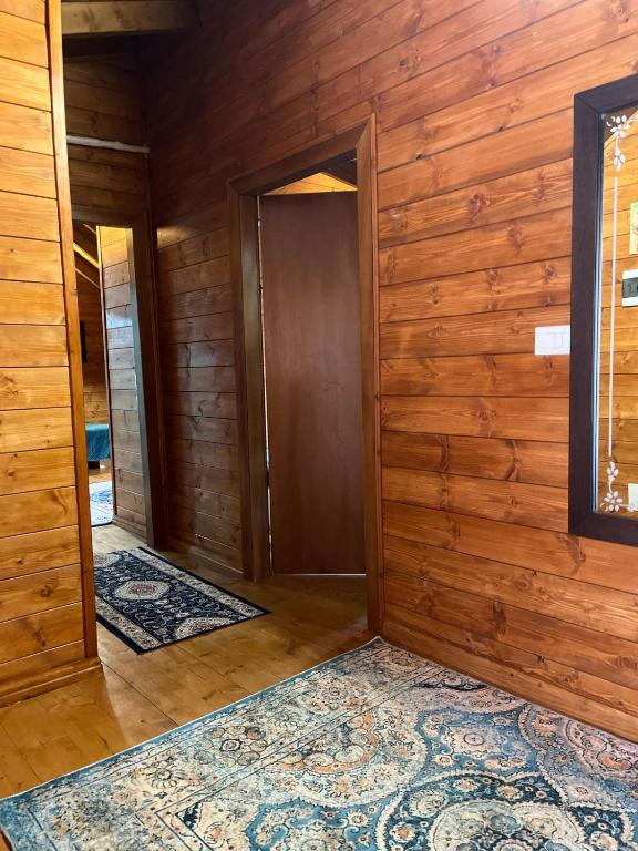 Fotografie z fotogalerie ubytování Bar Restorant Geshtenja v destinaci Reç