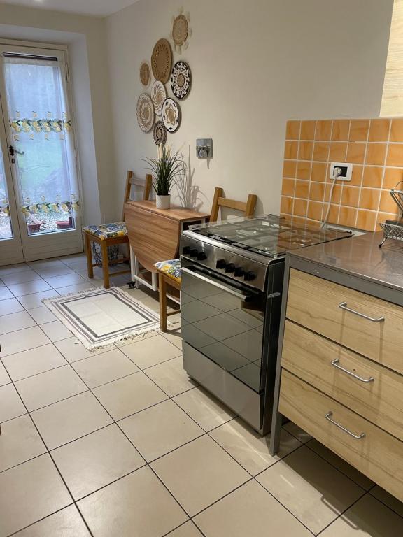 Kuchyňa alebo kuchynka v ubytovaní Il Giardino Secreto
