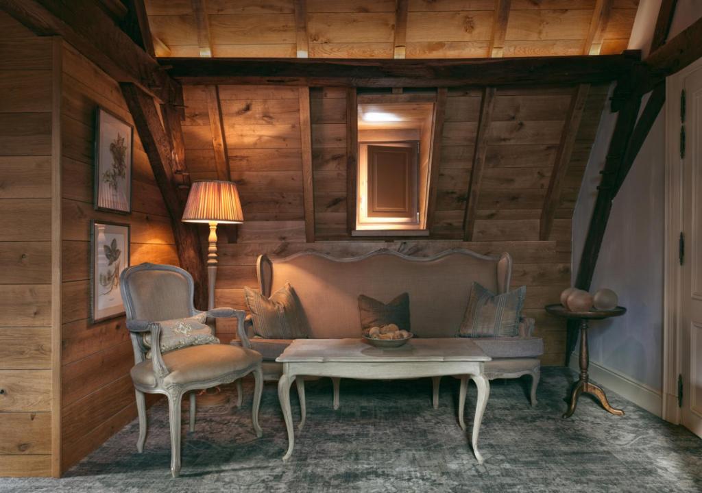 Posezení v ubytování Kasteel van Ordingen