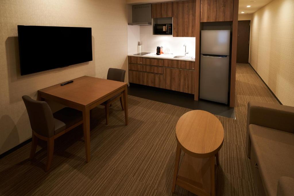 Kuchyň nebo kuchyňský kout v ubytování Holiday Inn & Suites Shin Osaka by IHG