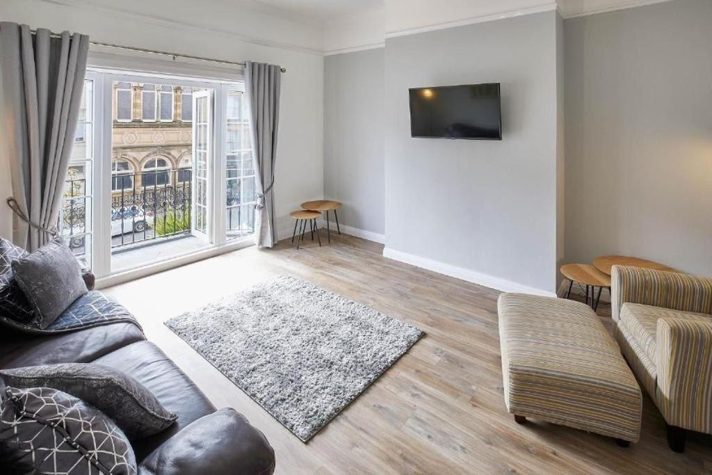 Apartment 2 Glencoe Holiday Apartments Whitby 4