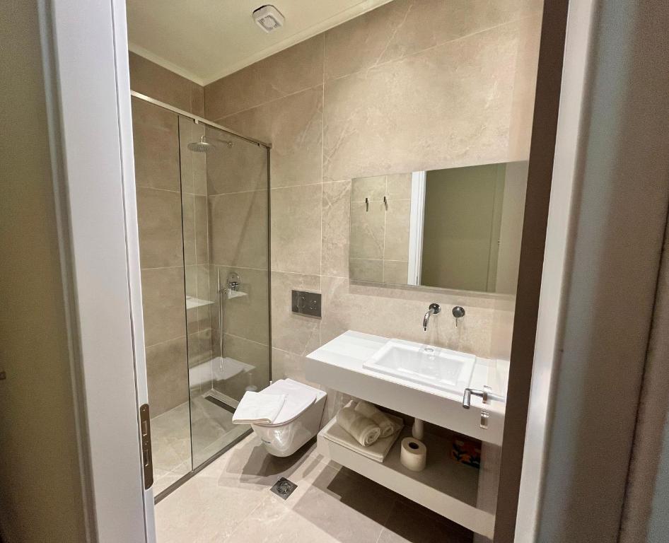 Koupelna v ubytování Elite Patras Suites