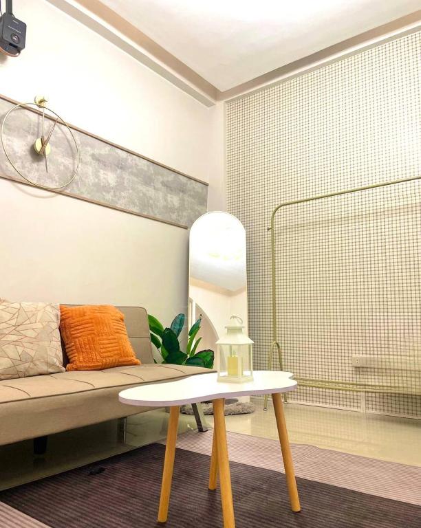 Modern Home in Pampanga with Parking - near SM Clark & Clark International Airport