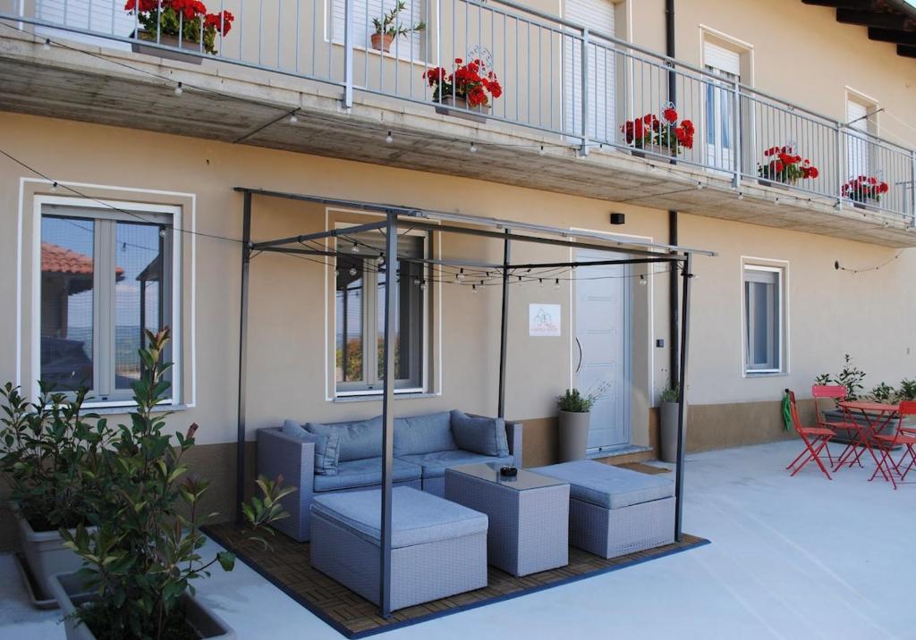Balkón nebo terasa v ubytování Cascina Montè