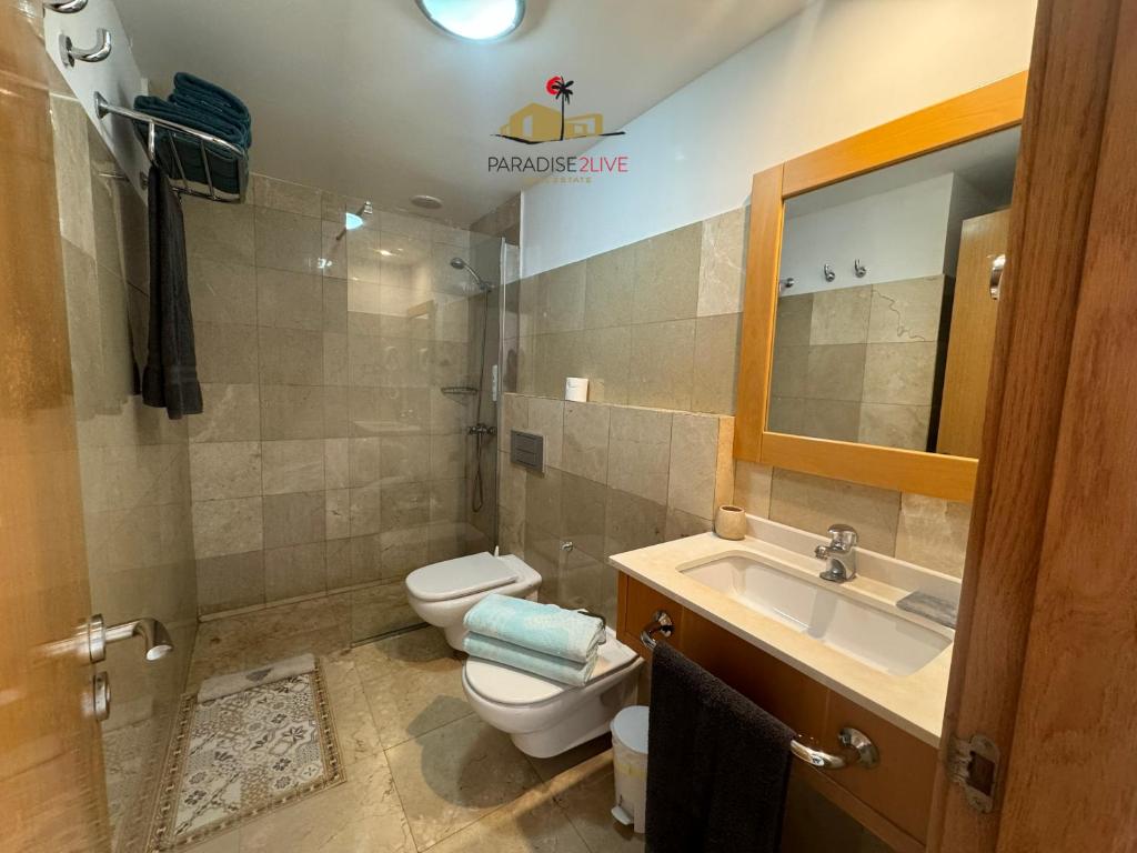 A bathroom at Atlantida del Sol Corralejo
