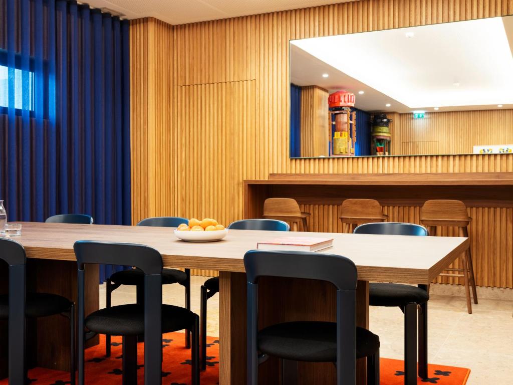 Numa Lisbon Anjos - Resim 5