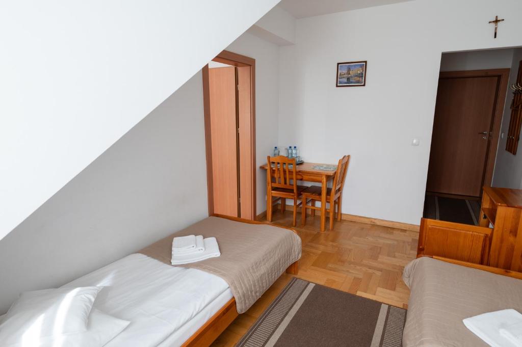 Pokoje Gościnne Dom św. Szymona - 12