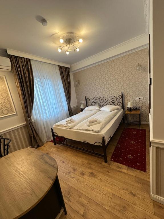 Hotel Boutique Cathedral Plaza Residences room for rent downtown - Resim 11