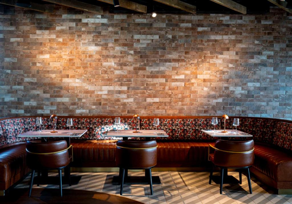 Radisson RED Galway - Resim 32