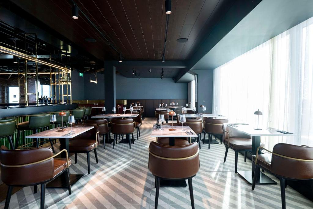 Radisson RED Galway - Resim 33