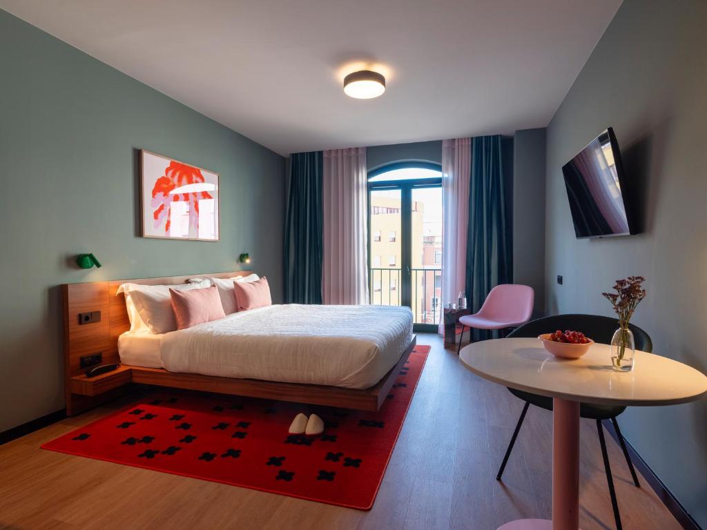 Numa Lisbon Anjos - Resim 40