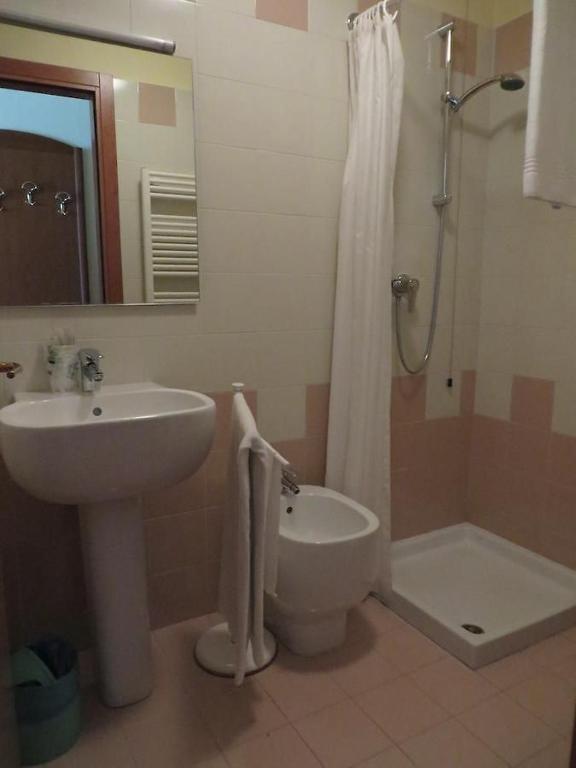 Koupelna v ubytování Ristorante Albergo Wada