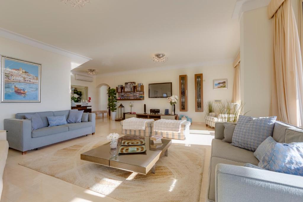 Posezení v ubytování Burgau Penthouse