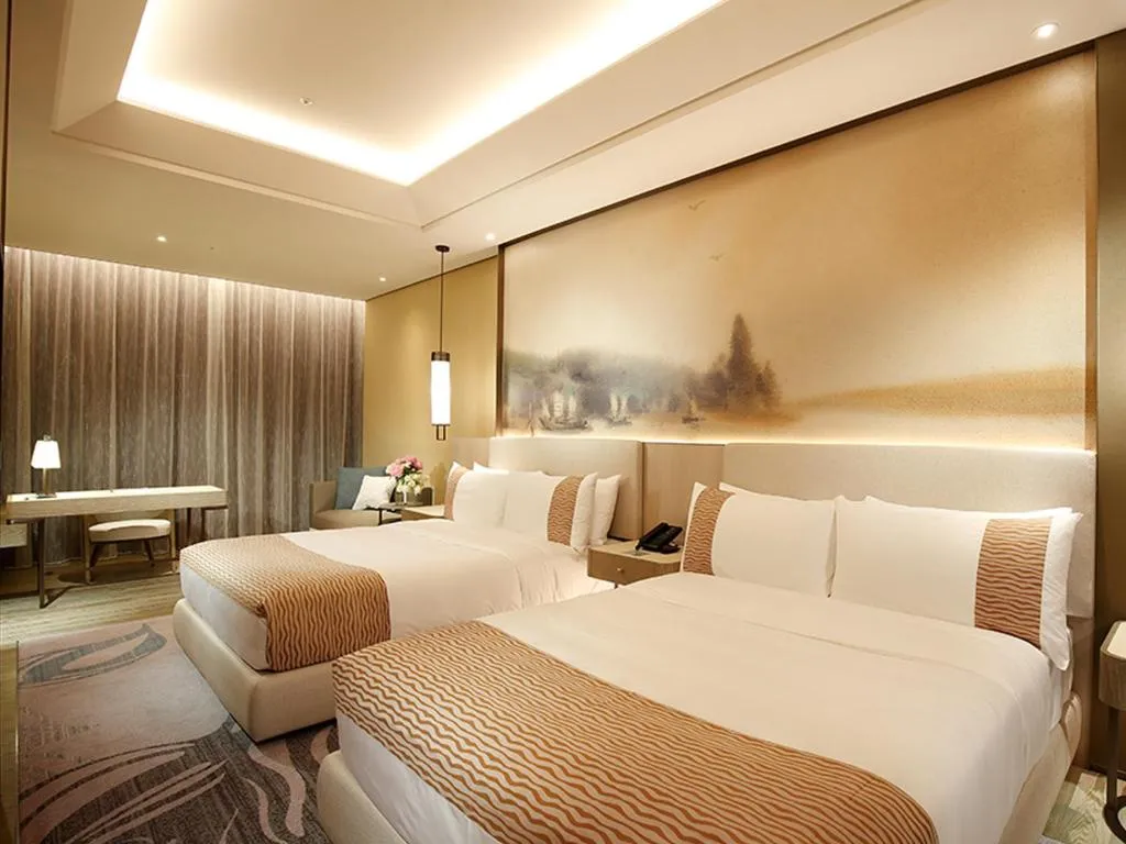 Elite Family Room