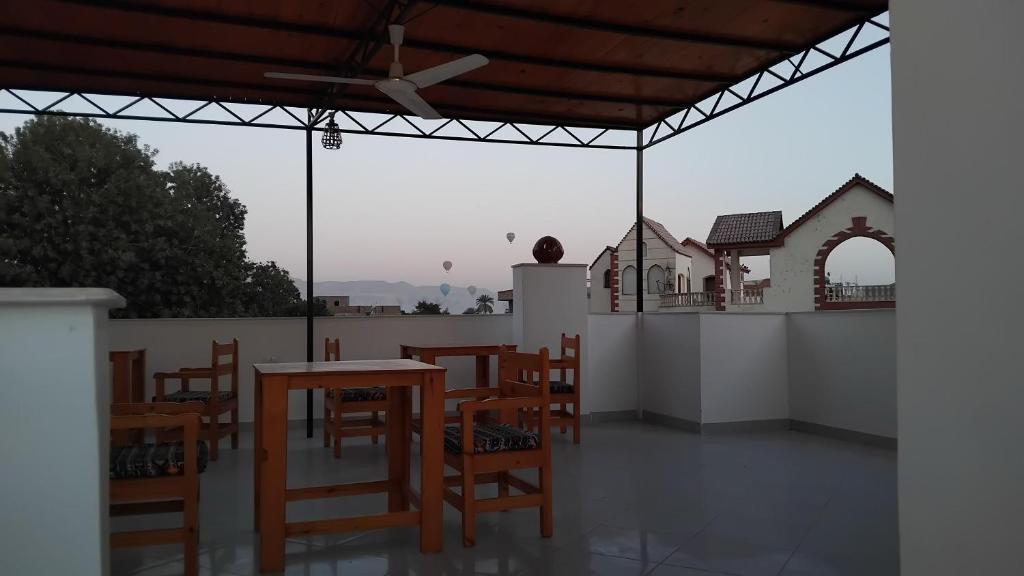 Balkón nebo terasa v ubytování Pharaohs Guest House