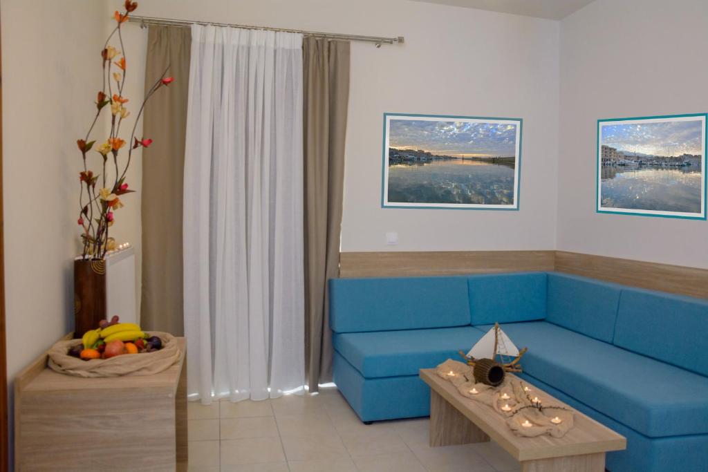 Kosmos A.G.K Studios-Apts - 9