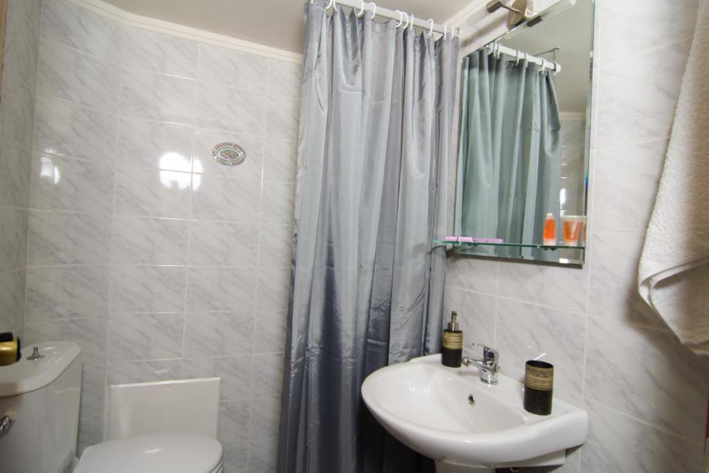 Kosmos A.G.K Studios-Apts - 4