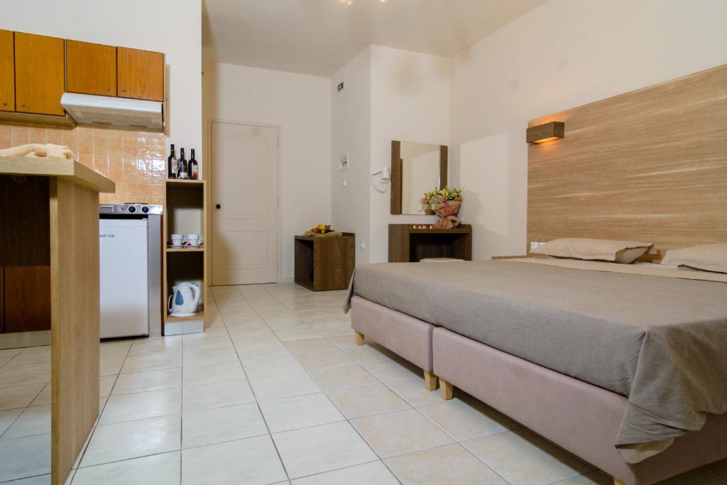 Kosmos A.G.K Studios-Apts - 2