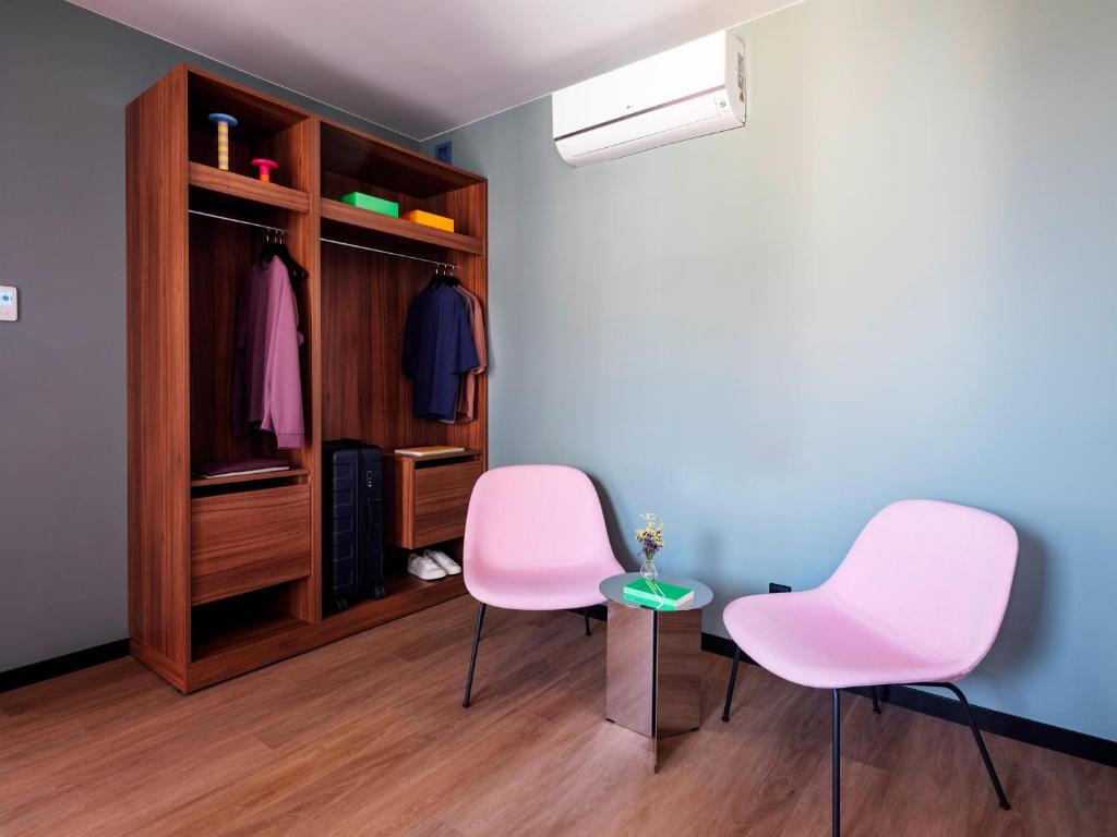 Numa Lisbon Anjos - Resim 12