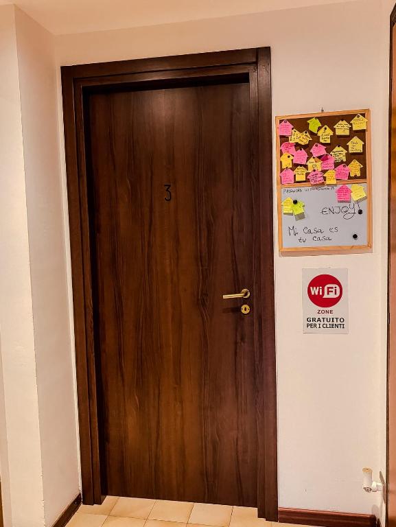 Certifikát, hodnocení, plakát nebo jiný dokument vystavený v ubytování Le2sorelle