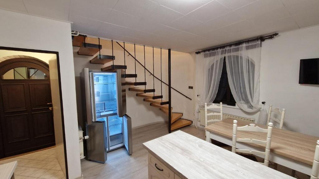 TV a/nebo společenská místnost v ubytování Apartmány Modus 2